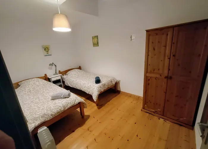 Relaxing Countryside La Chapelle-Pouilloux